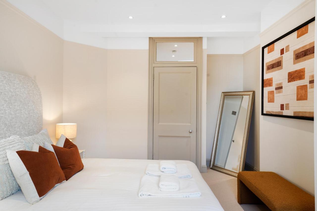 Spacious And Modern 4 Beds Home In Kensington London Bagian luar foto